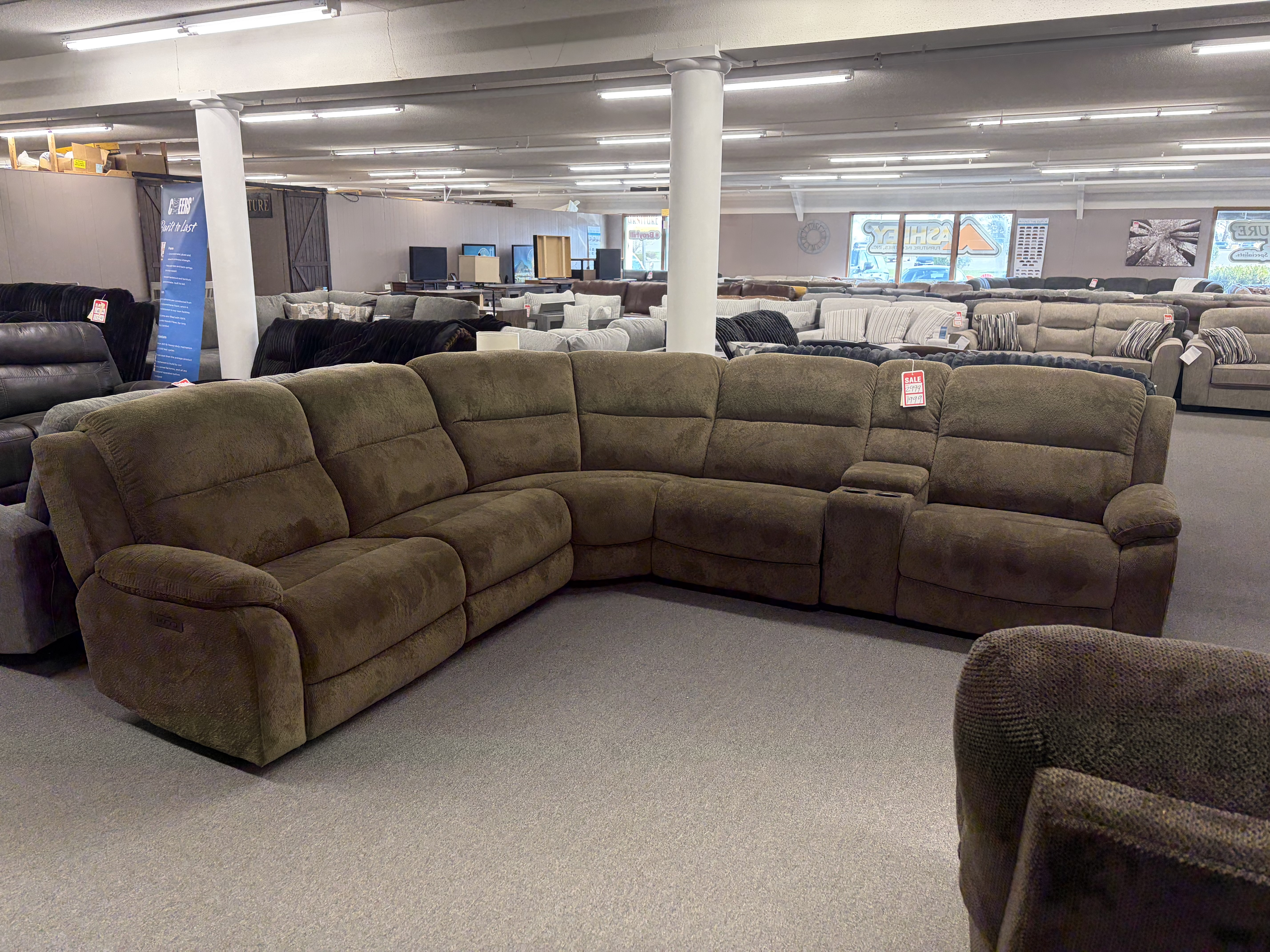 Brown 70658M Sectional Image
